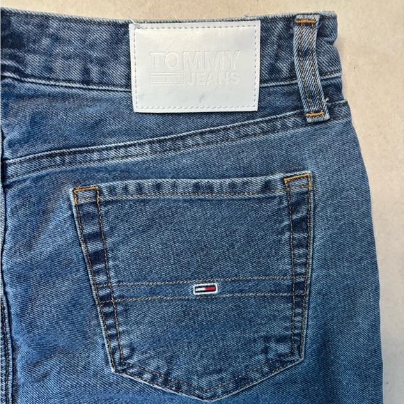 Tommy Jeans Embroidered Denim 20 in Skirt Women’s Size 6 Daisy Hem Blue Jean - Picture 5 of 9